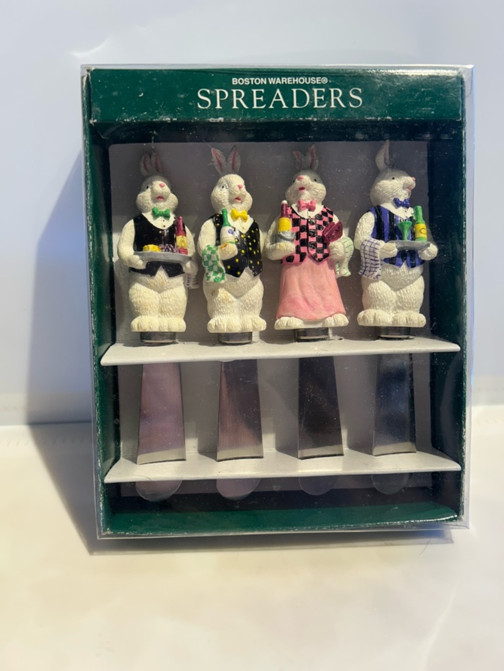 Vintage Bunny Spreaders Knife Set